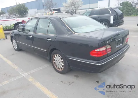 2000 Mercedes-Benz E 320 from USA, damaged, VIN WDBJF65J2YB120694
